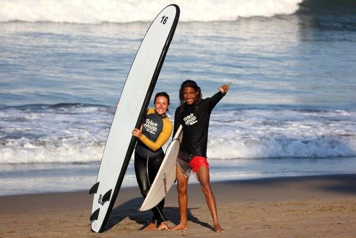 surf school in bali